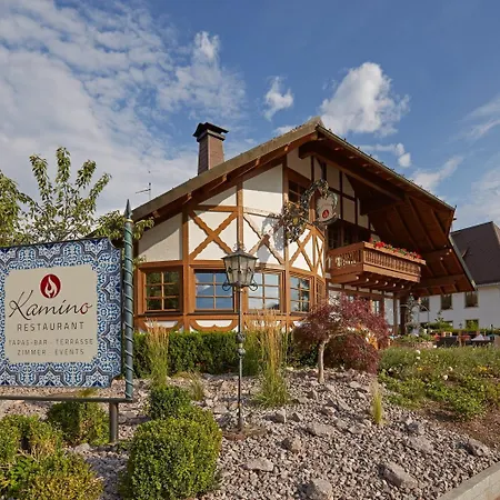 Gaestezimmer Kamino מלון 3*