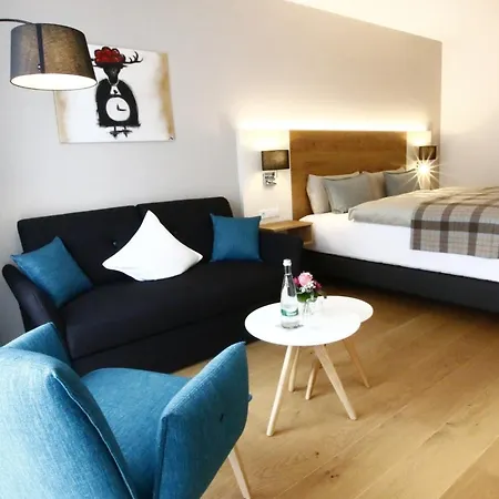 Hotel Gaestezimmer Kamino Häusern